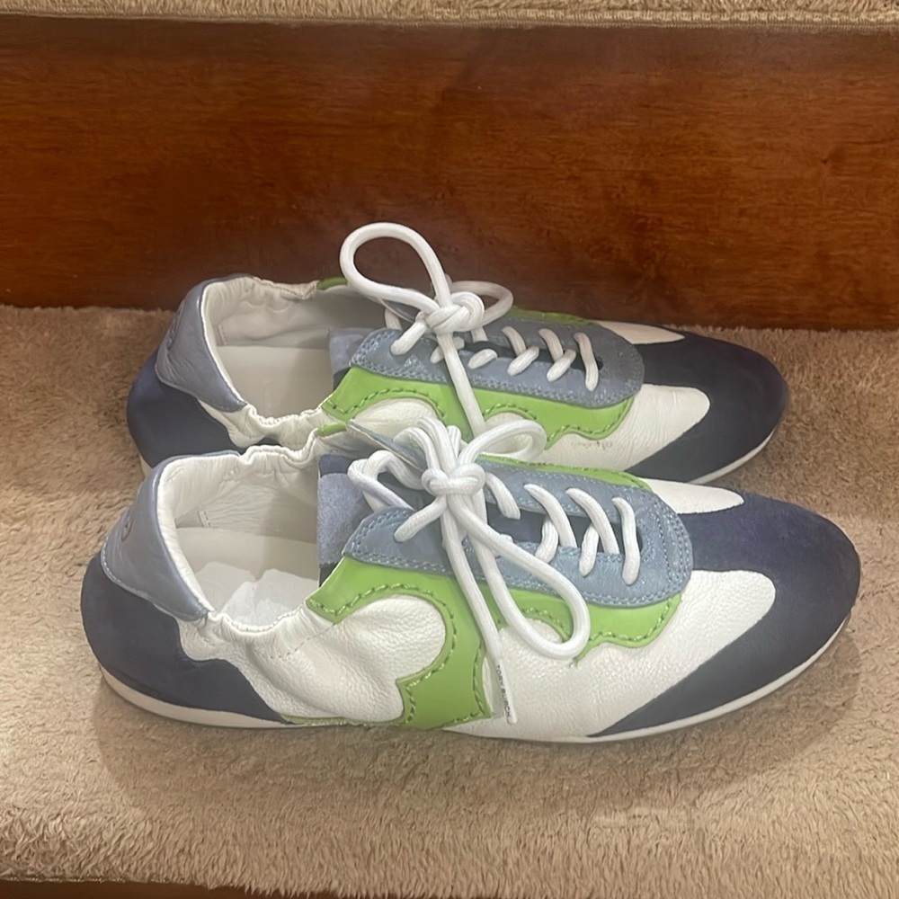 NWOT Authentic TORY BURCH  Women’s Sneakers Size 7.5M